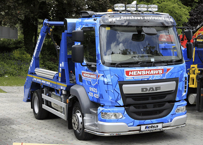 RVS LoBar voor DAF LF Euro 6 met Dubbele Opstap | 5 Witte + 2 Oranje LEDs