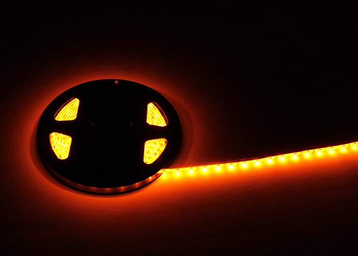 LED Strip 5 Meter 24V (Deelbaar) - Oranje