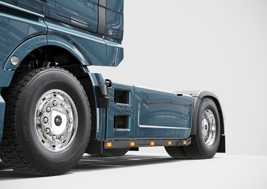 Old School Sidebars - MAN TG3 - Radstand 3.600mm - Set mit Leuchten & Kabeln / Anschluss an Rücklicht