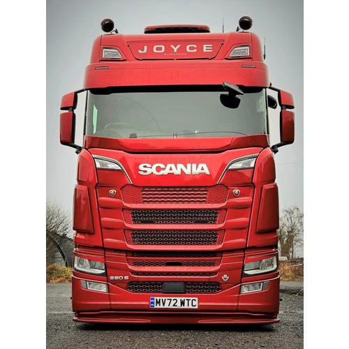 Zonneklep voor Scania NextGen | Met Lijn | 2 Lampgaten
