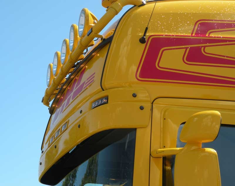 Plexi voor XL-Zonneklep Scania 4 & R-Serie tot 2013 Topline met 5 Lampgaten voor Markeerlichten
