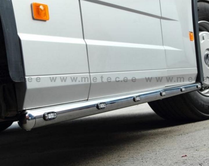 Metec Sidebars for Renault T & Volvo FH4/4B & Aero | Wheelbase 3400mm | 6 Amber LEDs