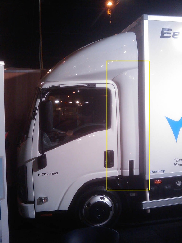 Sidefenders for Isuzu NLR 2008+