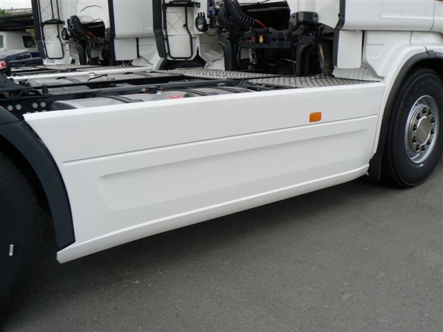 Sideskirts for Scania R2 Euro 5 | Wheelbase 3700mm