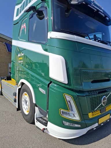 [428AD4419] Vuilafstoters voor Volvo FH Aero