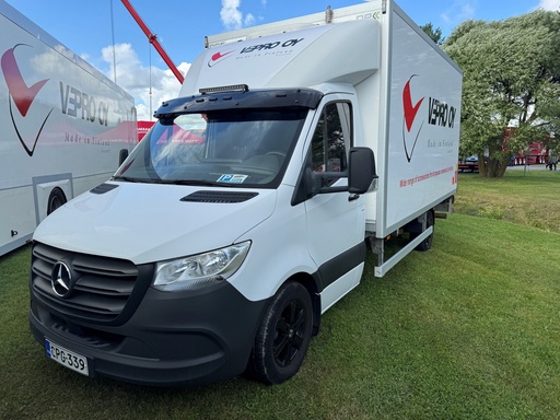 [73052NWMS] Zonneklep voor Mercedes Sprinter 2006+ & Volkswagen Crafter 2006-2017 | 5 Positielichten + LED Bar