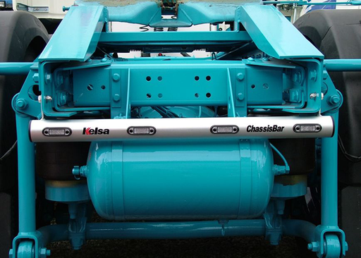 [82DCA01] Aluminium ChassisBar voor DAF Modellen met Standaard Achterchassis