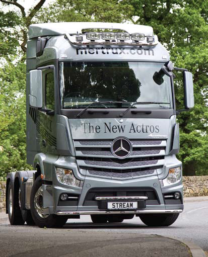 [82MBLS14/A] RVS LoBar voor Mercedes Actros MP4 Giga, Big & StreamSpace | 5 Oranje LEDs