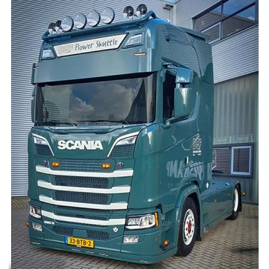 [2SCNGOSXS5NT9] Bumper Spoiler for Scania NextGen with High Bumper | Type 9 | 5 Lightholes