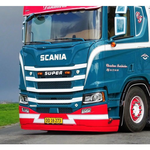 [2SCNGXXFP] Front Cover Plate for Scania NextGen