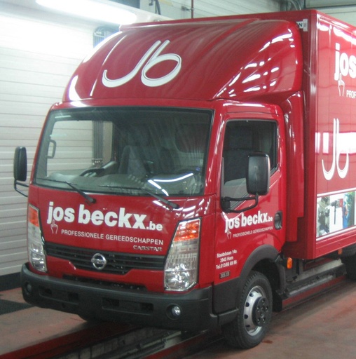 [20174039] 3D Spoiler voor Nissan Cabstar / NT400 | Hoogte 76cm