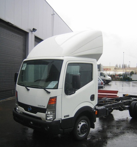 [20174239] 3D Spoiler voor Nissan Cabstar / NT400 | Hoogte 95cm